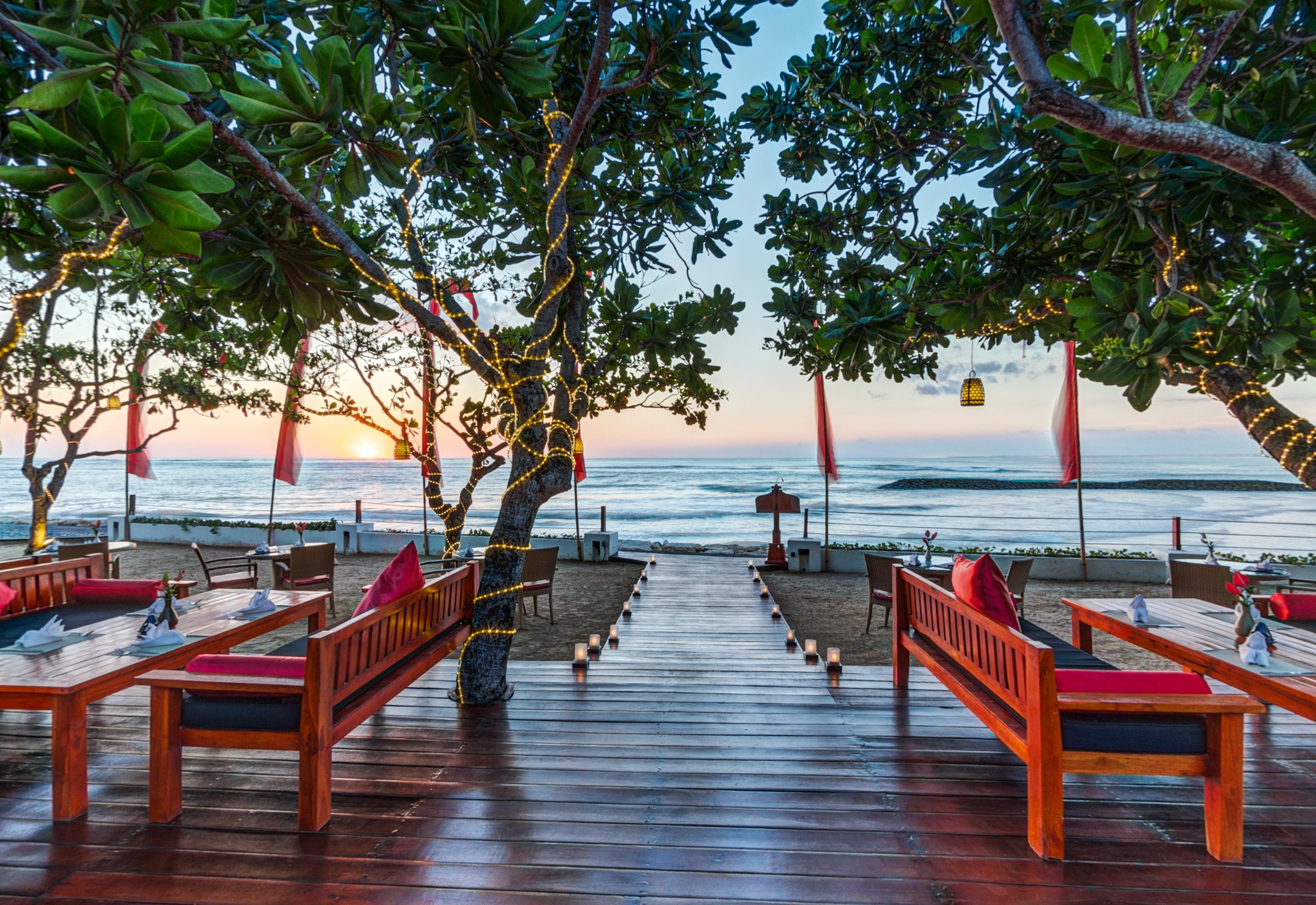 Discovery Kartika Plaza Hotel Kuta Lombok Εξωτερικό φωτογραφία The Deck at The Standard