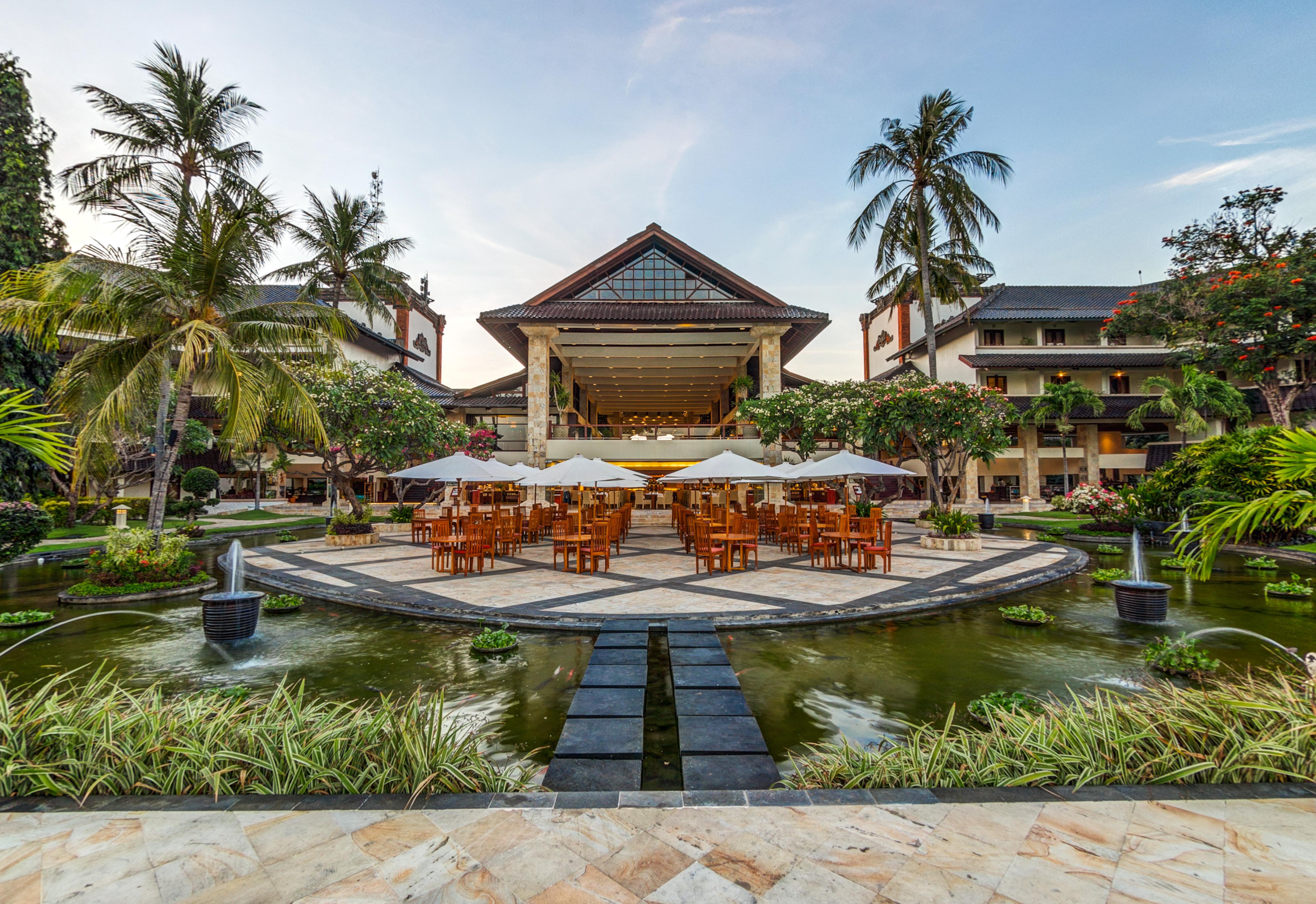 Discovery Kartika Plaza Hotel Kuta Lombok Εξωτερικό φωτογραφία The lobby of the resort