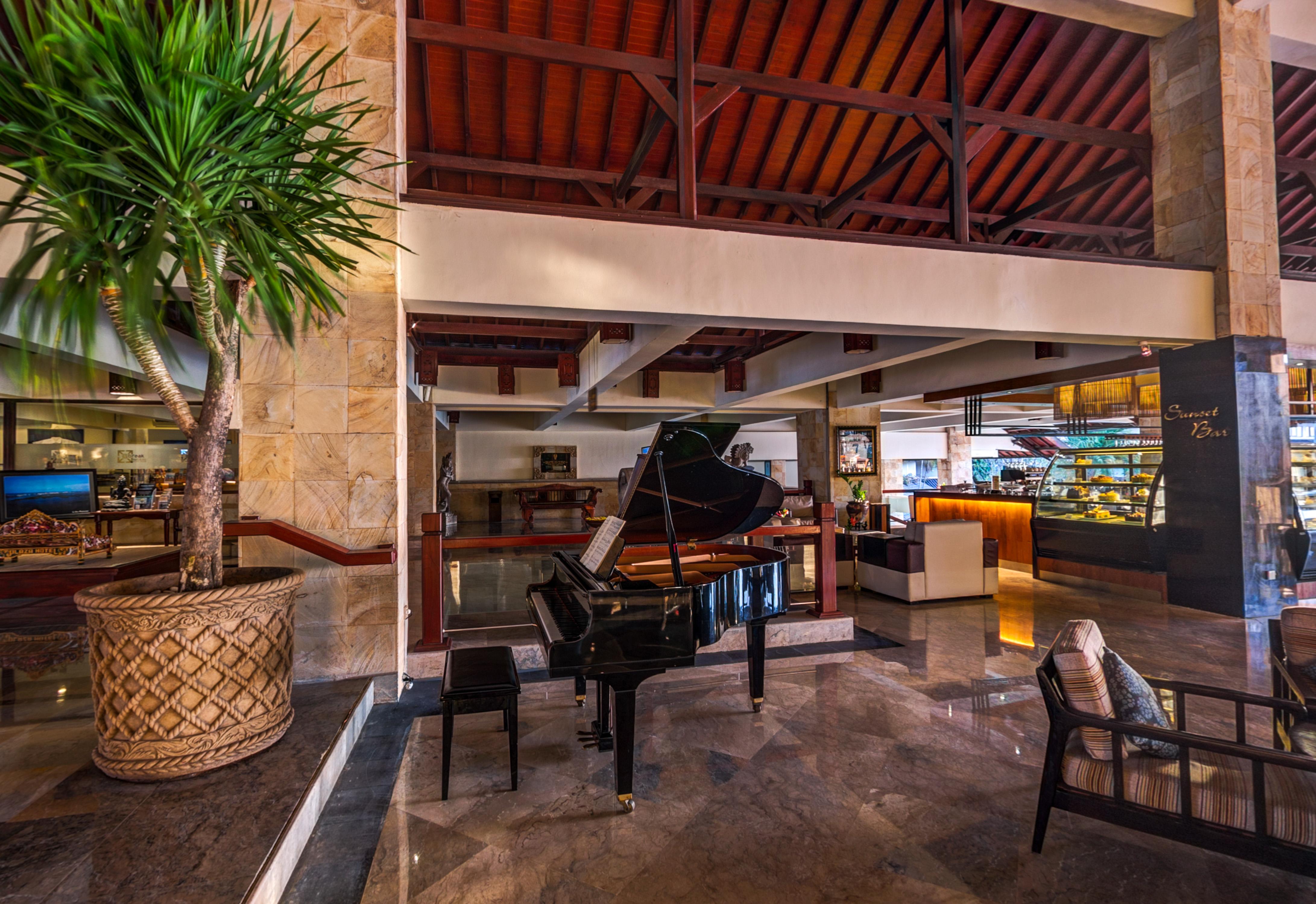 Discovery Kartika Plaza Hotel Kuta Lombok Εξωτερικό φωτογραφία Lobby