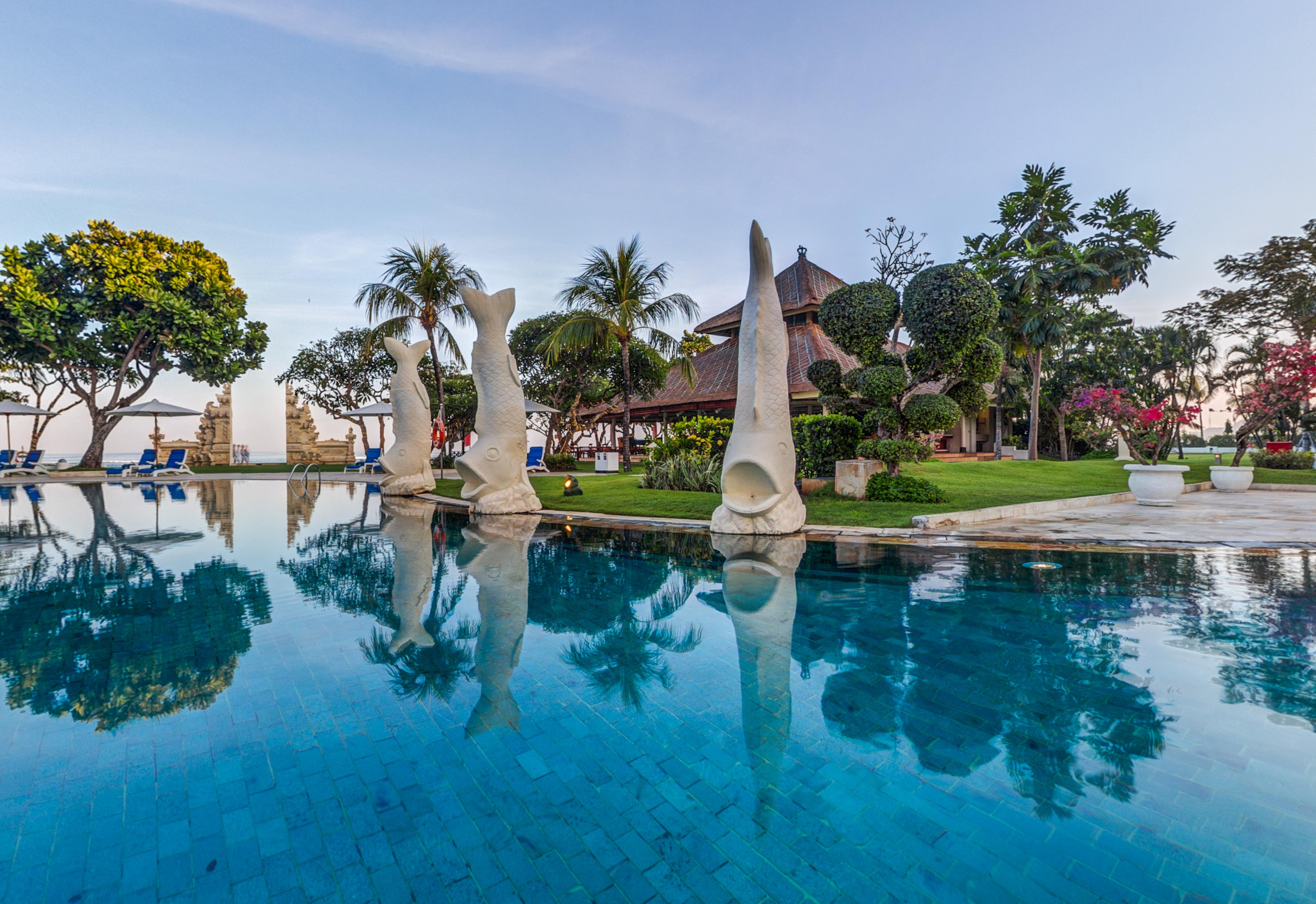 Discovery Kartika Plaza Hotel Kuta Lombok Εξωτερικό φωτογραφία The swimming pool at the resort