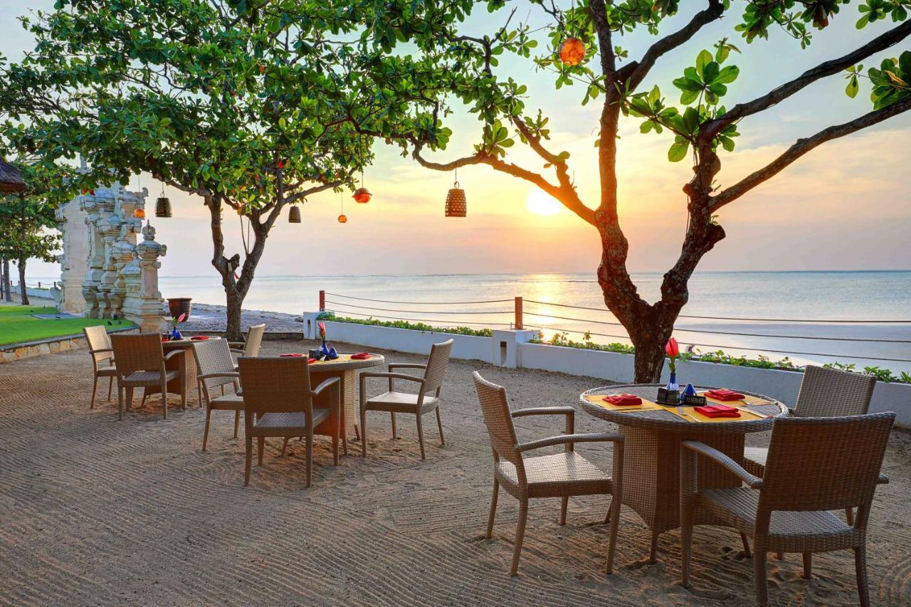 Discovery Kartika Plaza Hotel Kuta Lombok Εξωτερικό φωτογραφία Sunset at the beach