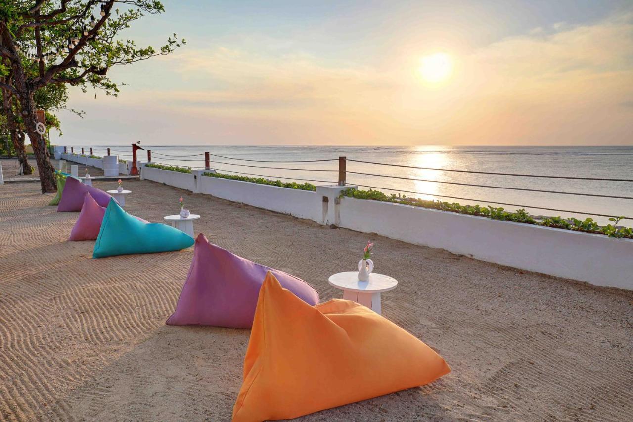 Discovery Kartika Plaza Hotel Kuta Lombok Εξωτερικό φωτογραφία Beach at the hotel